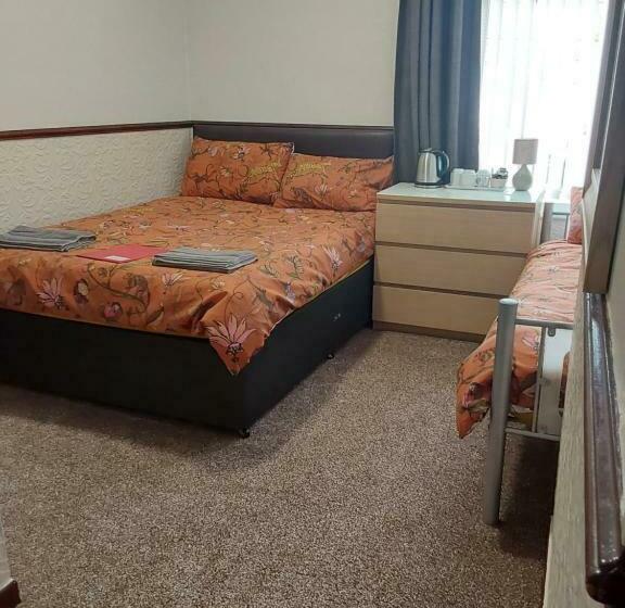 اتاق خانوادگی, Bianca Guesthouse