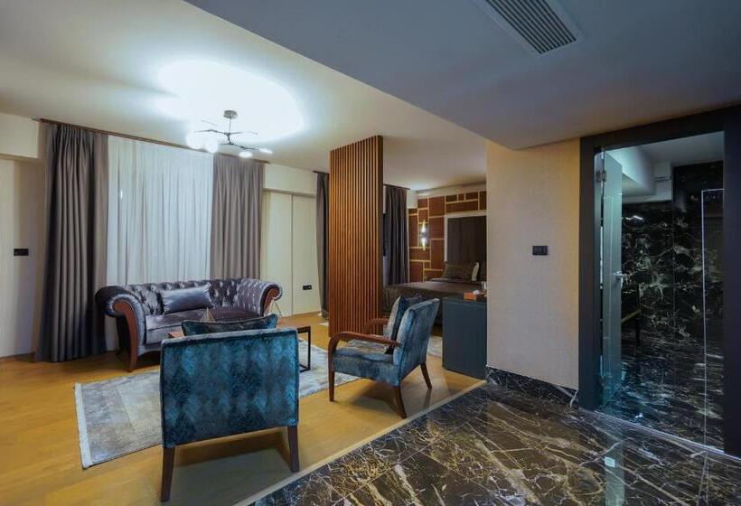 سوئیت پرزیدنت, Bushi Resort & Spa