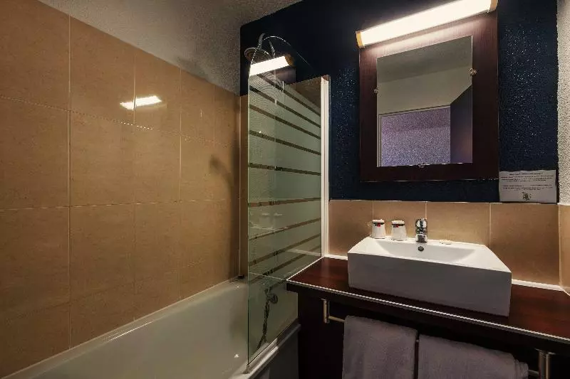 اتاق سوپریور یک تخته, Bushi Resort & Spa