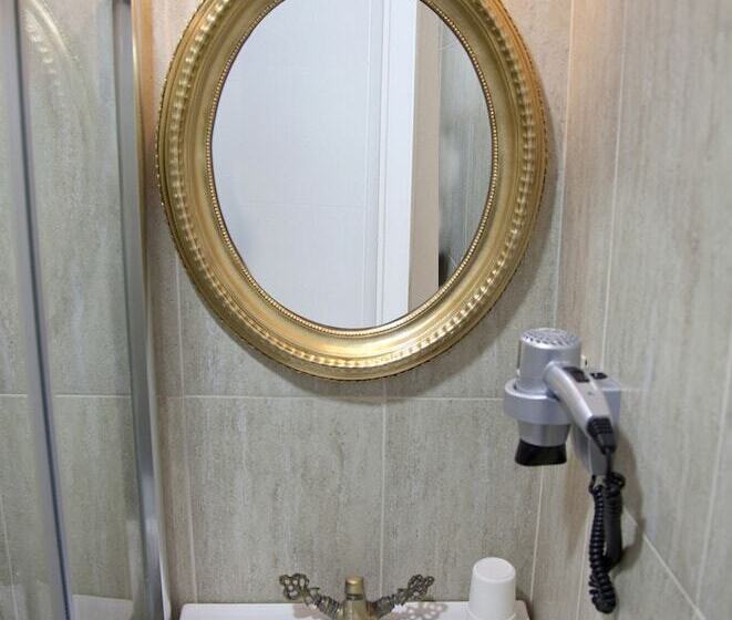 スタンダードルーム, Divani Ali