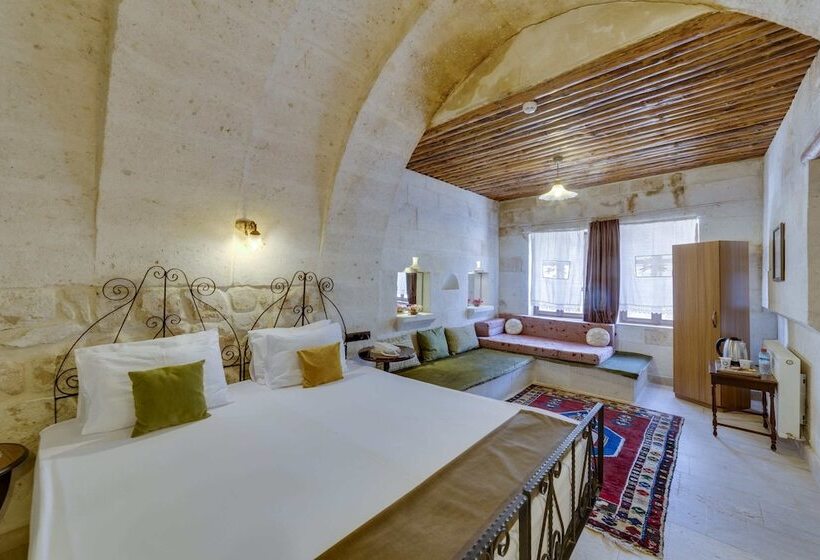Quarto Deluxe, El Puente Cave