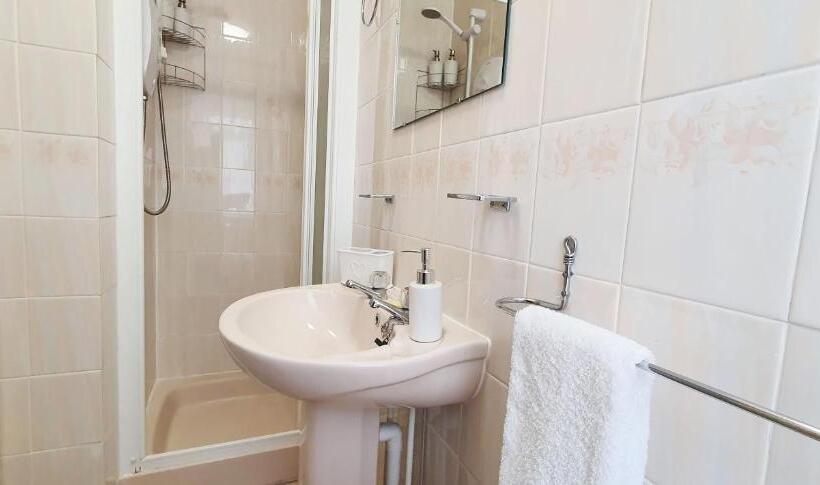 غرفة قياسية, Fleurie Guest House