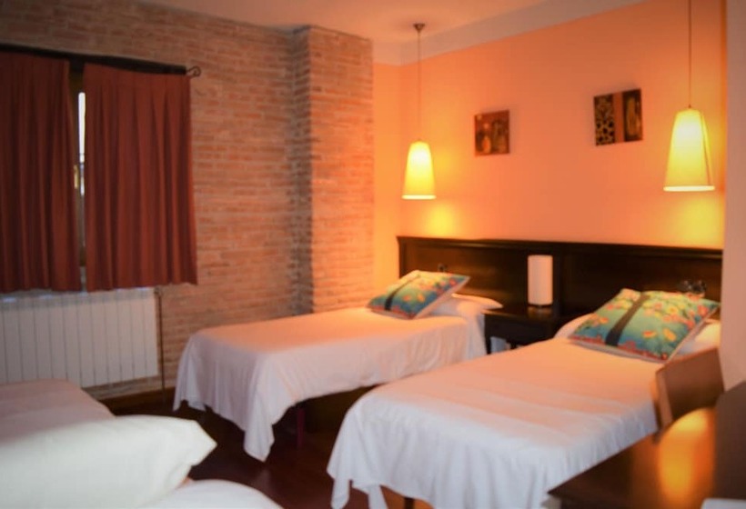 Номер Стандарт Трехместный, Hospedium Hotel La Fuente