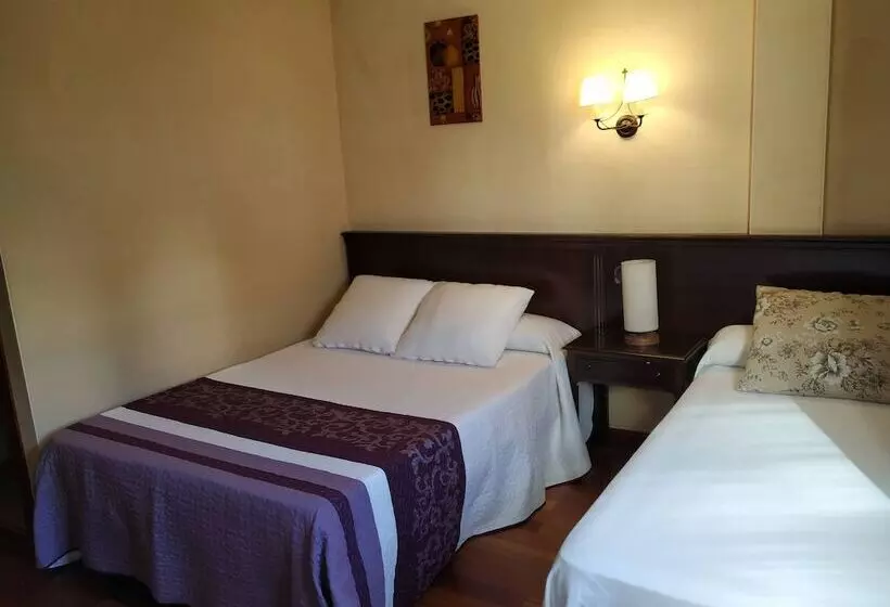 スタンダードトリプルルーム, Hospedium Hotel La Fuente