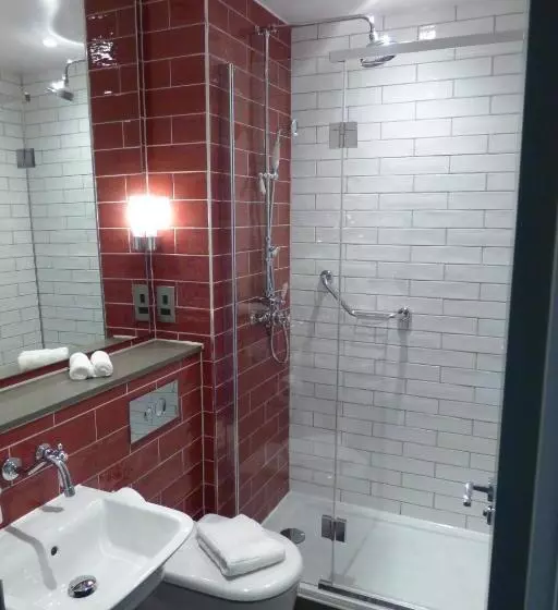 Deluxe Room, 61 Durham