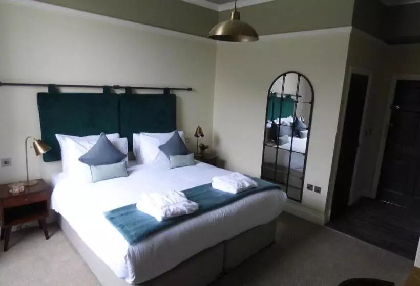 Deluxe Room, 61 Durham