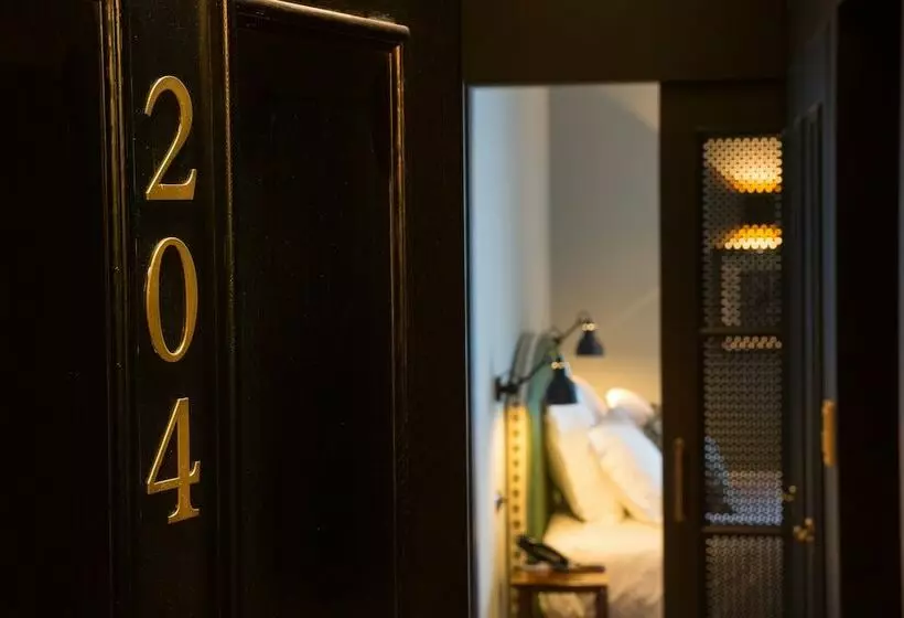 Quarto clássico, Valverde Lisboa Relais & Chateaux