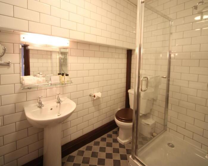 جناح ديلوكس, Weston Hall