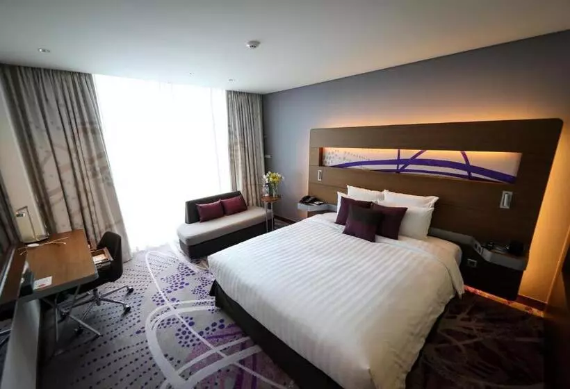 デラックスルーム, Novotel Ambassador Suwon