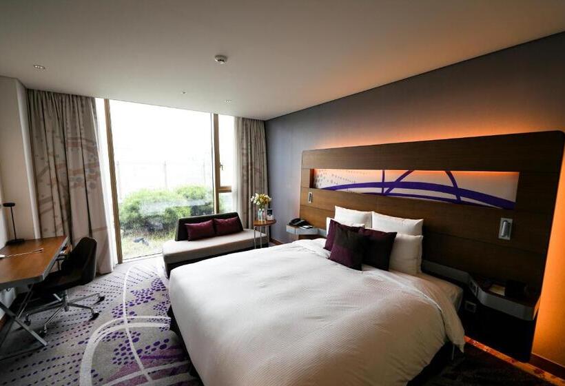 Quarto Deluxe Vista Jardim, Novotel Ambassador Suwon