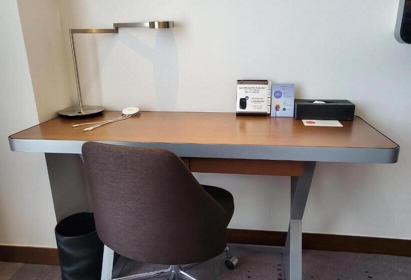 Quarto Deluxe Cama King, Novotel Ambassador Suwon