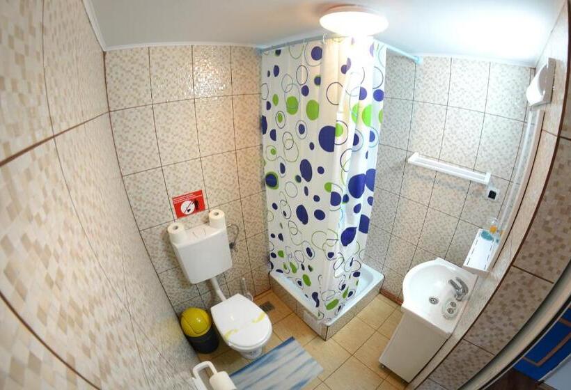 סוויטה דלוקס, Pensiunea Boema Ploiesti