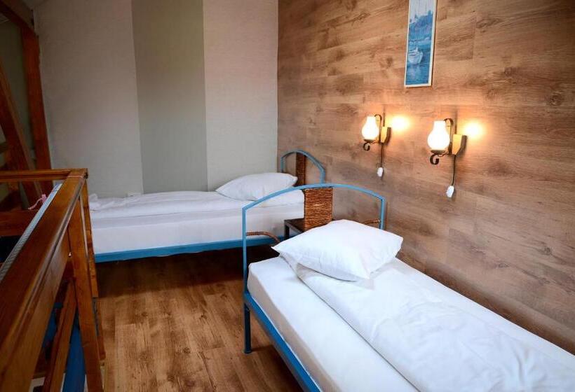 豪华套房, Pensiunea Boema Ploiesti