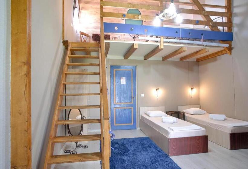 豪华套房, Pensiunea Boema Ploiesti