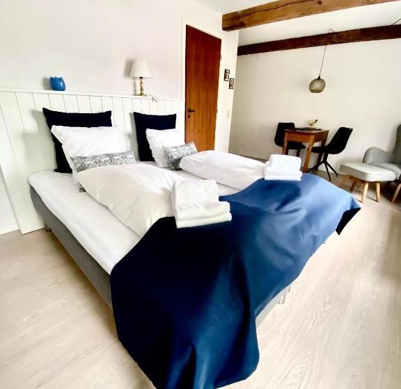 غرفة قياسية, Rønhave