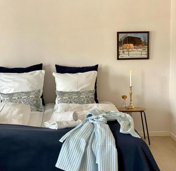 غرفة قياسية, Rønhave