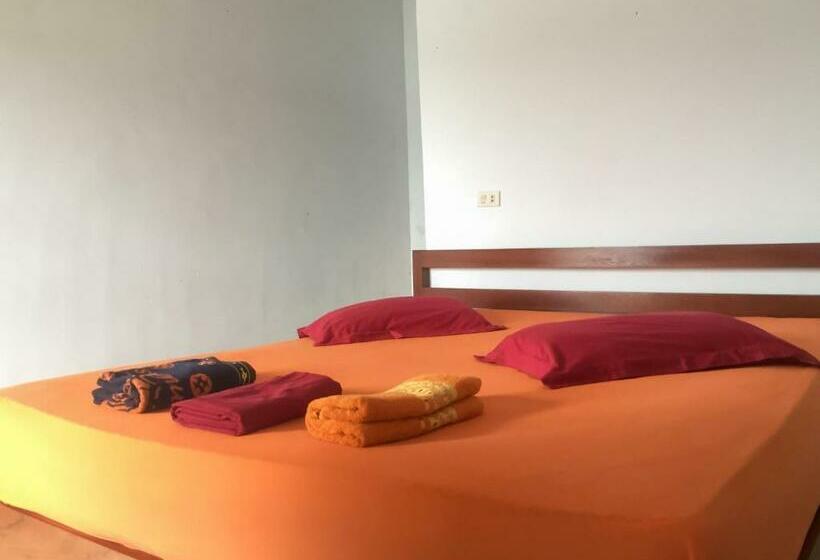 套房, Olala Bungalows And Restaurant Mitra Reddoorz