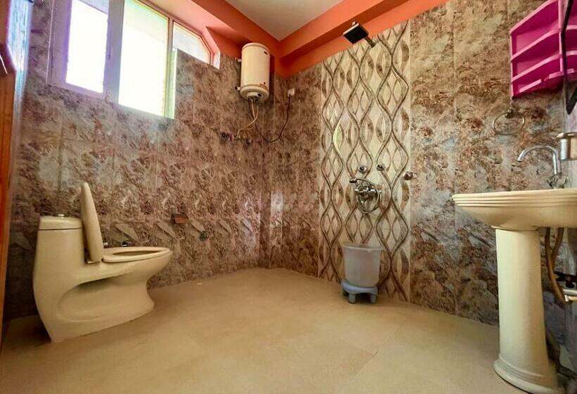 חדר סטנדרט עם מיטת קינג, Ram Cottage, Manali