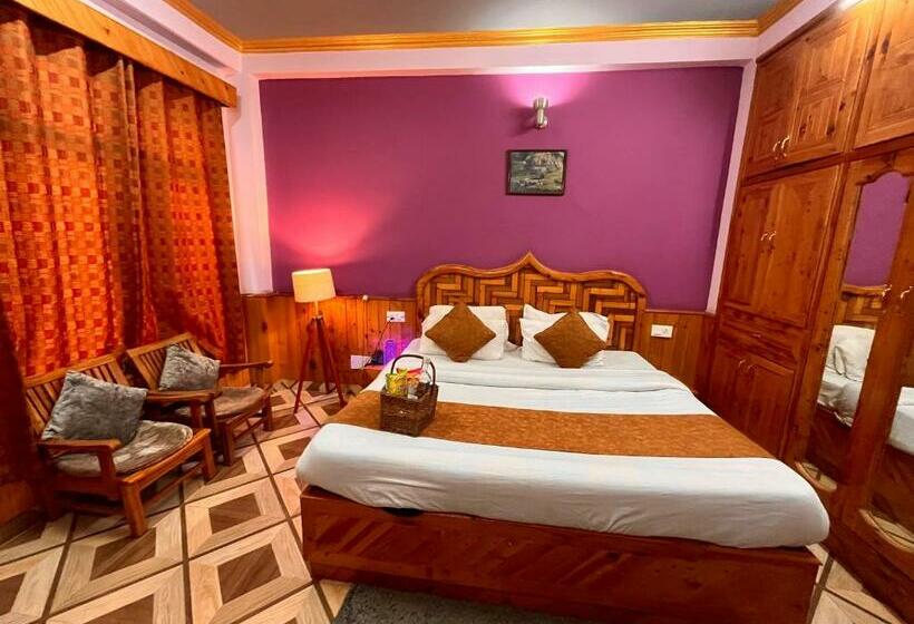 חדר סטנדרט עם מיטת קינג, Ram Cottage, Manali