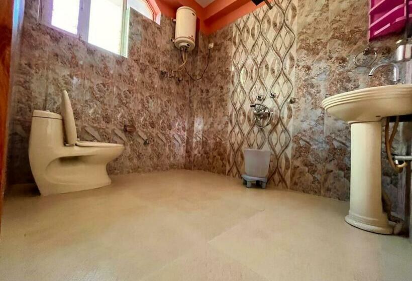 חדר סטנדרט עם מיטת קינג, Ram Cottage, Manali