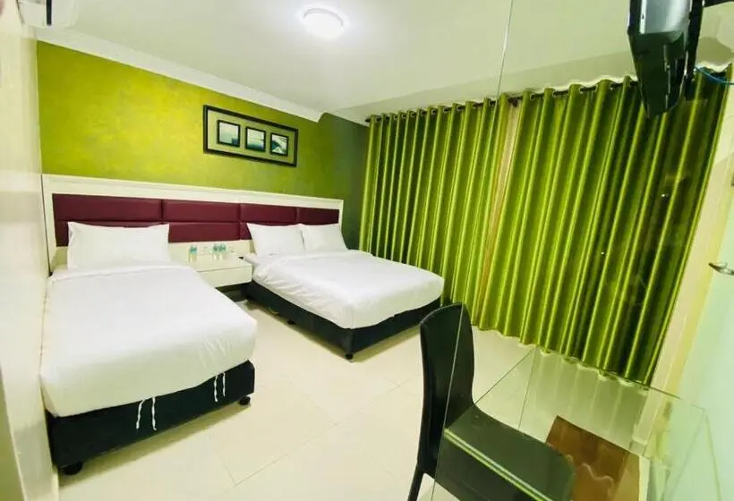 اتاق لوکس سه تخته, Surya Boutique Hotel Klang