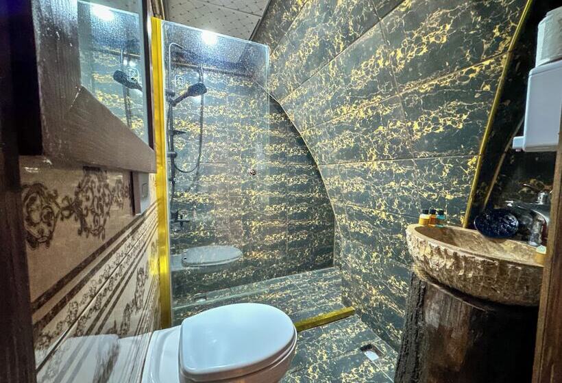 اتاق استاندارد سه نفره, Müzepotamia Butik