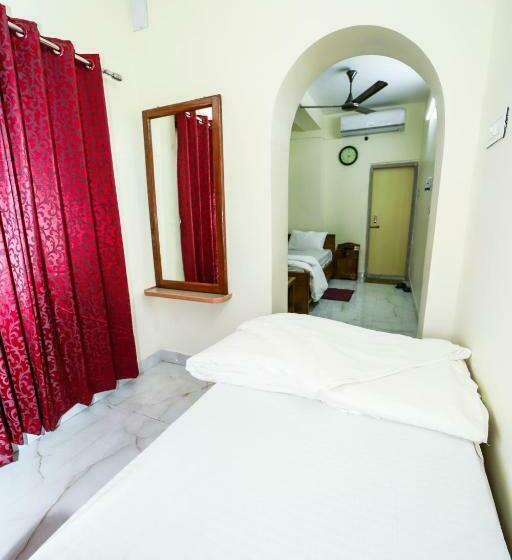 Standard-huone, Rishika Banquet And Guest House
