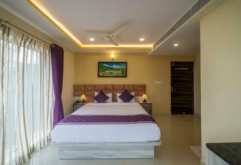 스탠다드 룸 킹사이즈 침대, Zenith Hotels Hebbal Bangalore