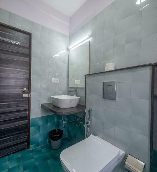 스탠다드 룸 킹사이즈 침대, Zenith Hotels Hebbal Bangalore