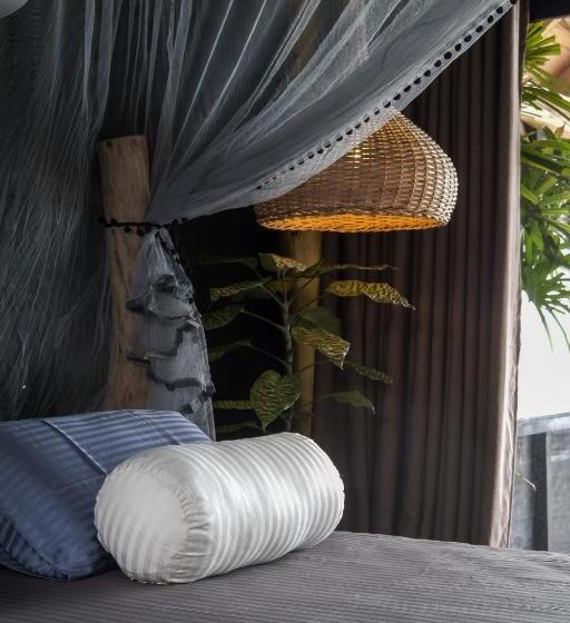 غرفة قياسية سرير كينج, Forget Me Not