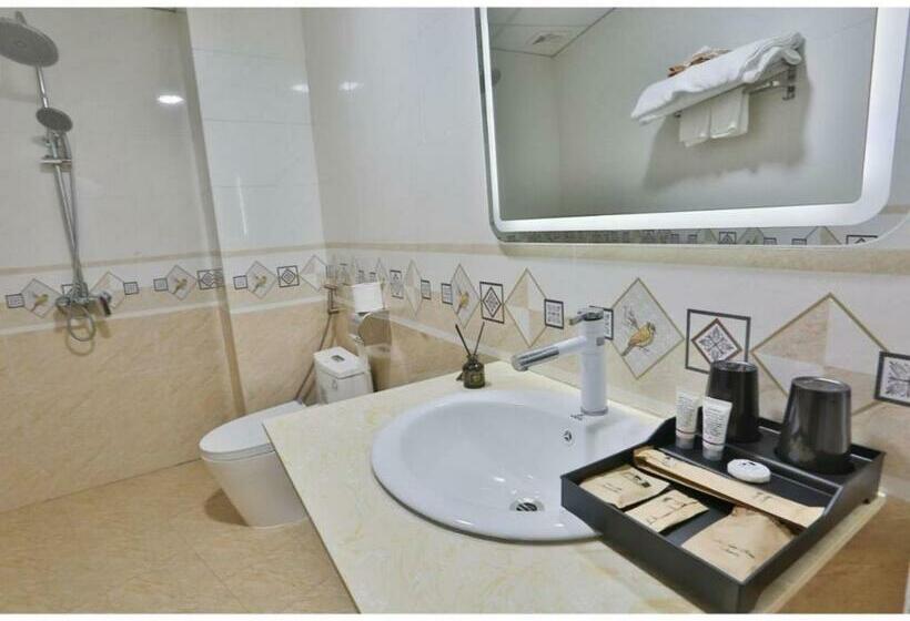 اتاق سوپریور, Hanz Light House Condo