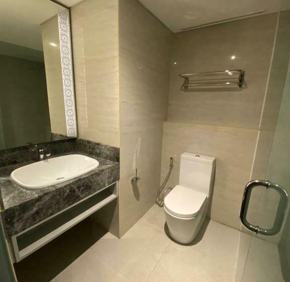 プールの見えるデラックスルーム, Arshika Bali Sunset Road