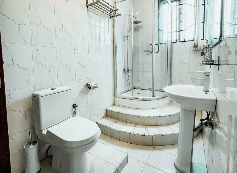اتاق استاندارد, Aduk Guest House Airport City Accra