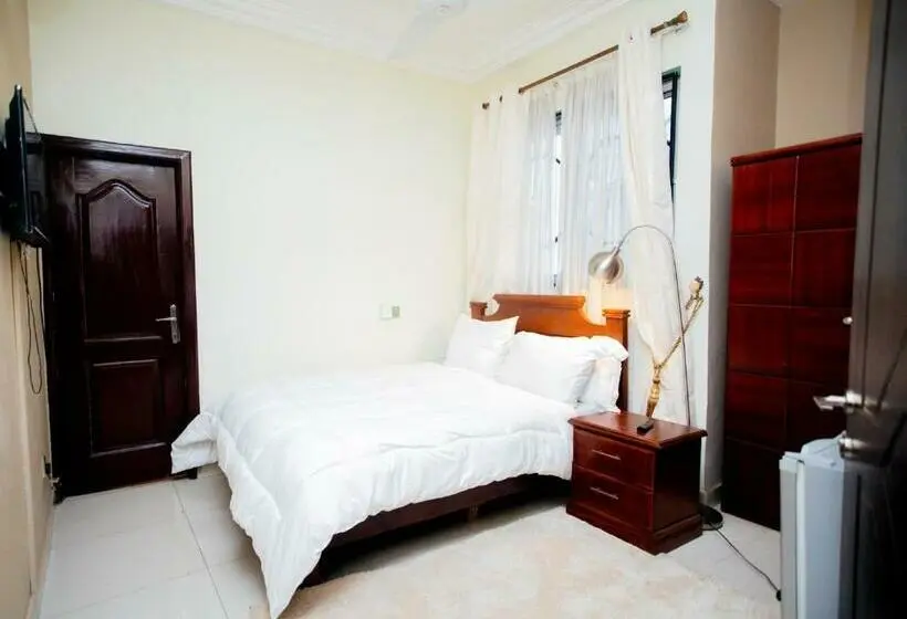اتاق عادی, Aduk Guest House Airport City Accra