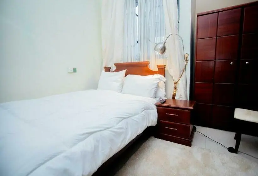 اتاق عادی, Aduk Guest House Airport City Accra