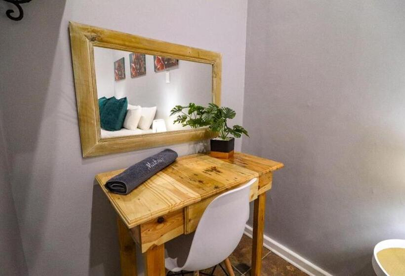 Номер Стандарт, The Honeycomb 2