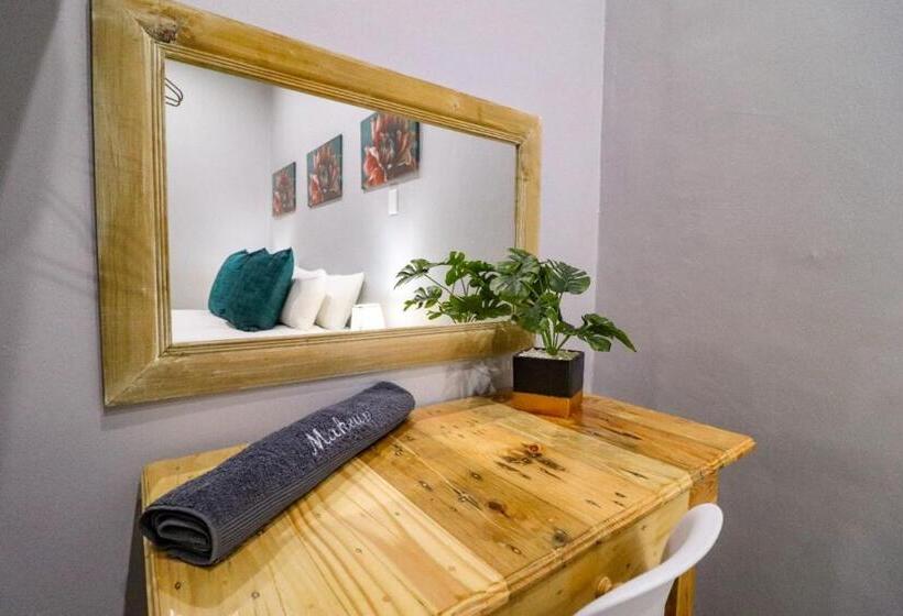 Номер Стандарт, The Honeycomb 2