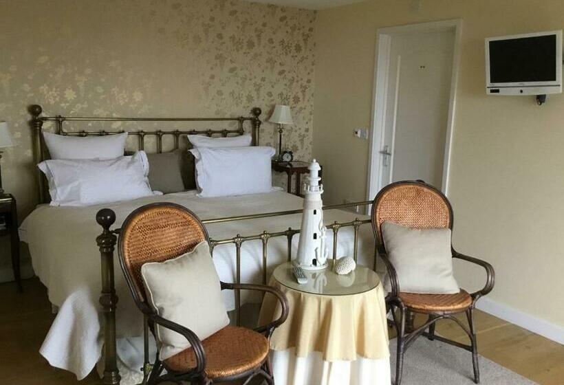 غرفة ديلوكس مطلّة علي البحر مزوَّدة بشُرفة, Crastercarr