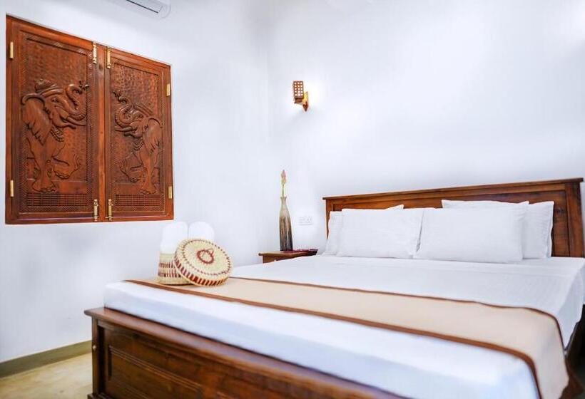 プール付き１ベッドルームヴィラ, Kathircholai