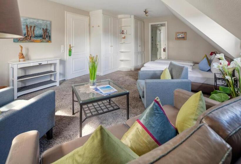 Juniorsvit, Fitschen Am Dorfteich