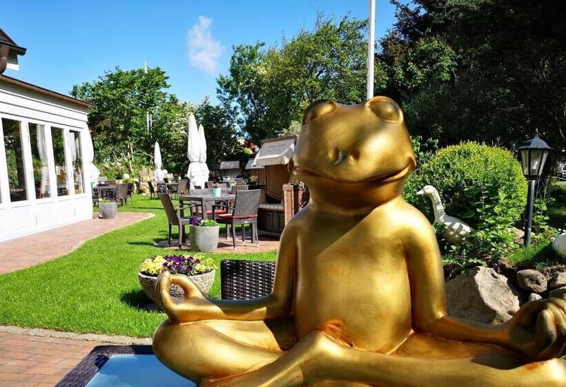 Svit, Fitschen Am Dorfteich