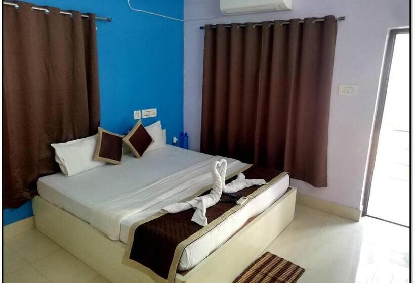 غرفة سوبيريور سرير كينج, Railview Inn Bhubaneswar
