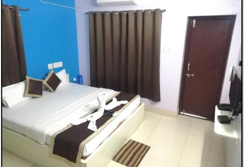غرفة سوبيريور سرير كينج, Railview Inn Bhubaneswar