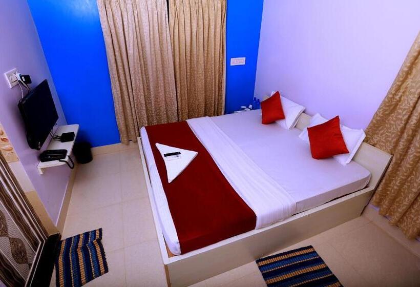 غرفة سوبيريور سرير كينج, Railview Inn Bhubaneswar