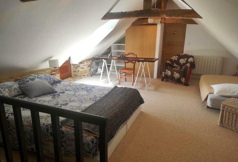 غرفة عائلية, La Ville Es Riez Chambre D Hôtes