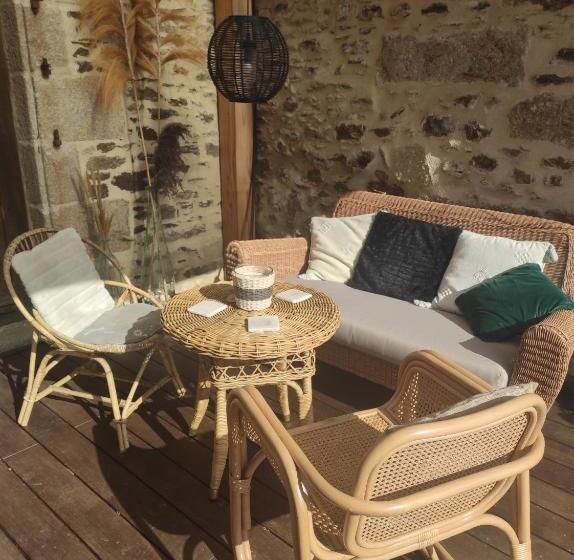 غرفة عائلية, La Ville Es Riez Chambre D Hôtes