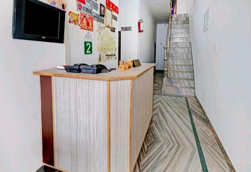 Номер Deluxe с Балконом, Karma Hostel