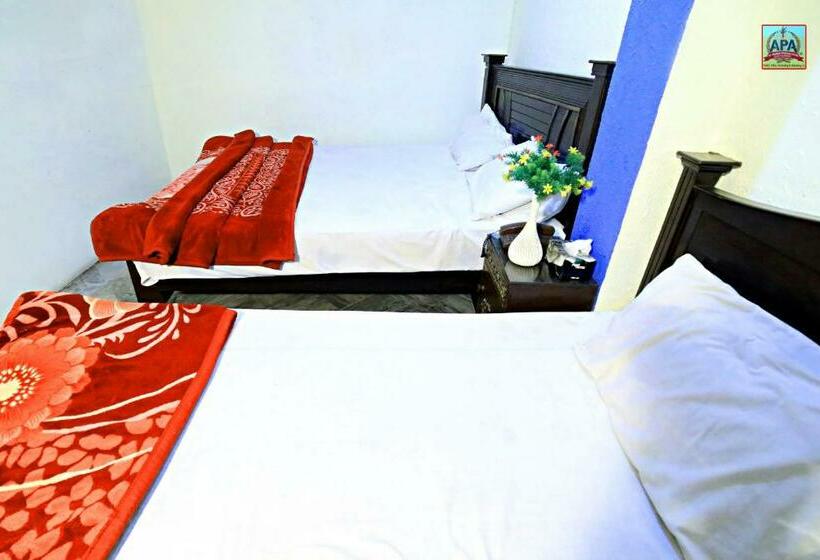 سوییت خانوادگی, Royal Inn Guest House