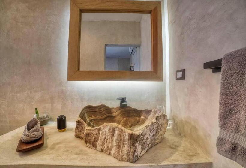 اتاق لوکس با تخت بزرگ, Boutique Can Cocal El Cuyo