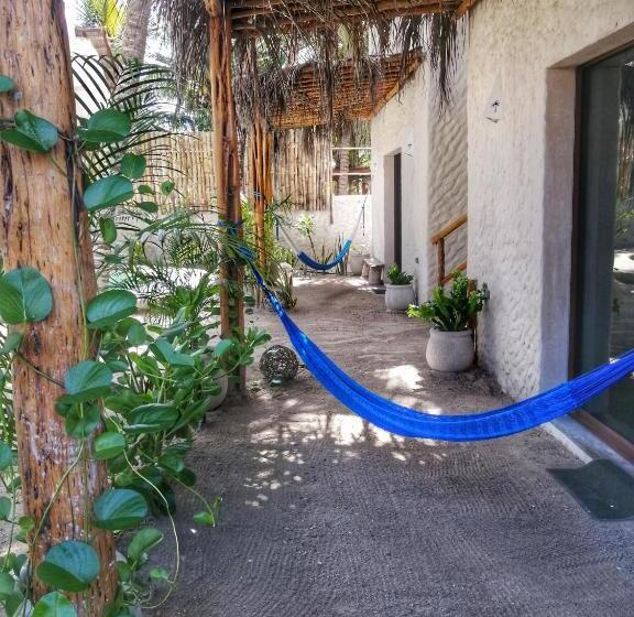 اتاق استاندارد با چشمانداز استخر, Boutique Can Cocal El Cuyo